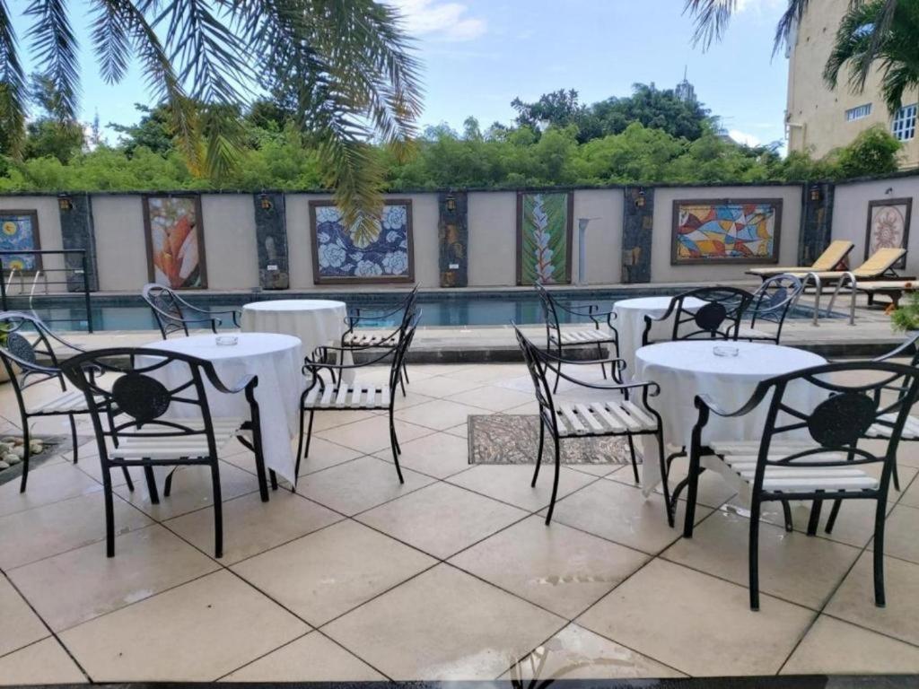 Pereybere Apartment With Breakfast And Private Balcony Pereybere Beach Exterior photo